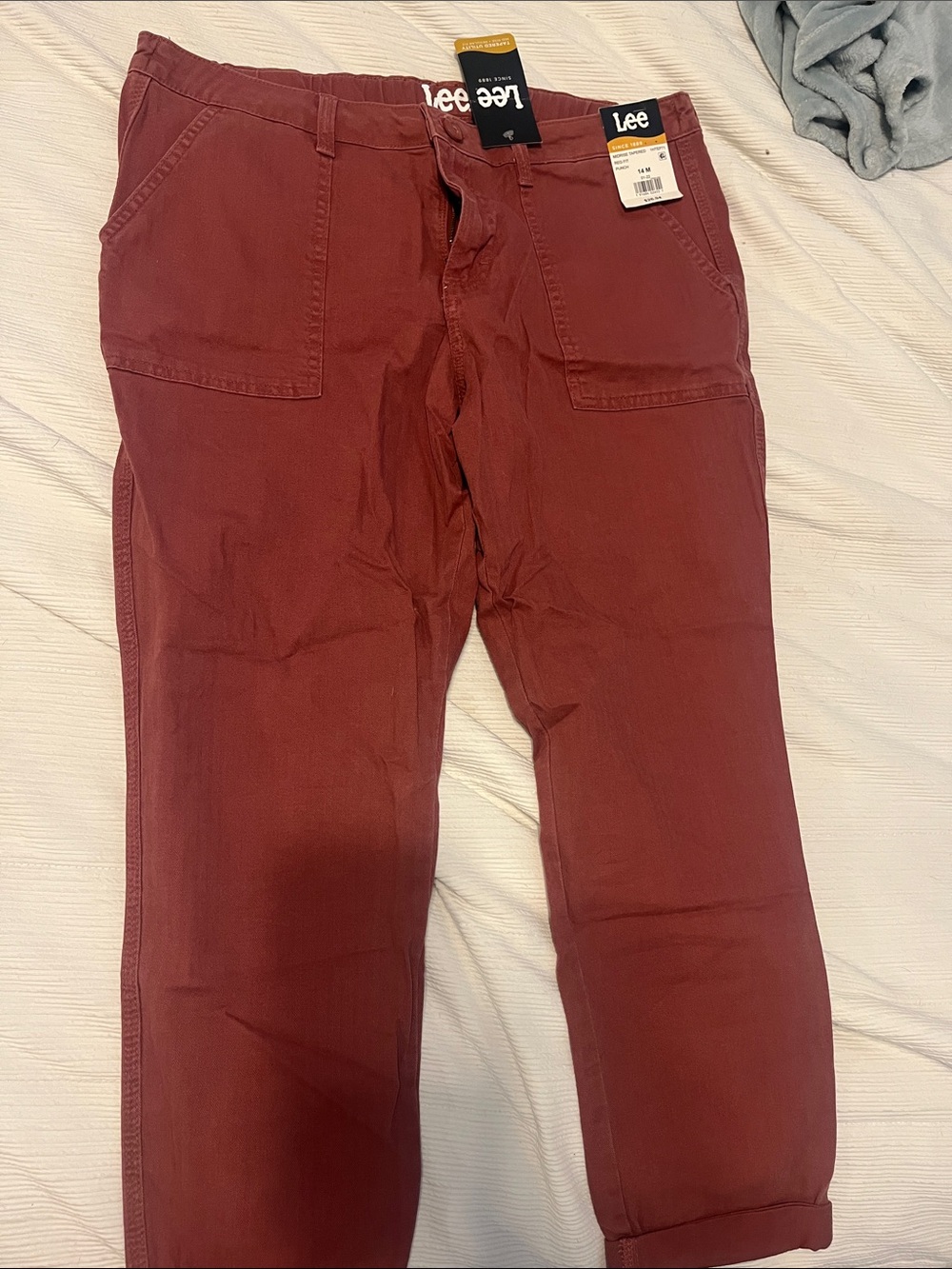 Lee Burgundy/red Relaxed Jean capri